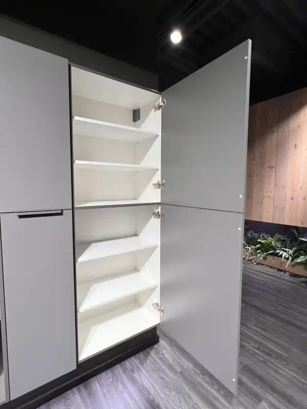 Feature Pantry unit fixed shelves
